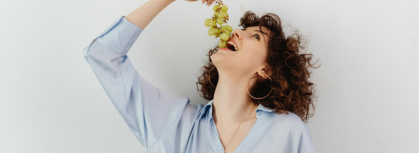 Digestione lenta durante le feste? Strategie leggere per sentirsi meglio!