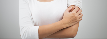 Prurito cutaneo: cause comuni e cosa evitare